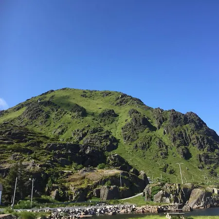 Rorbu 6 Guratinden - Ure Lofoten Feriehus *